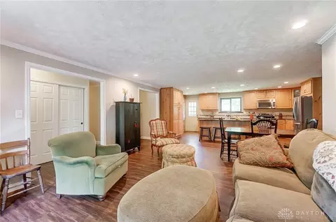 939 Thorndale Dr, Dayton, OH 45429 photo 9