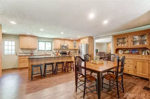 939 Thorndale Dr, Dayton, OH 45429 photo 10