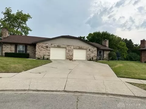 1557 Brookfield Ln, Troy, OH 45373