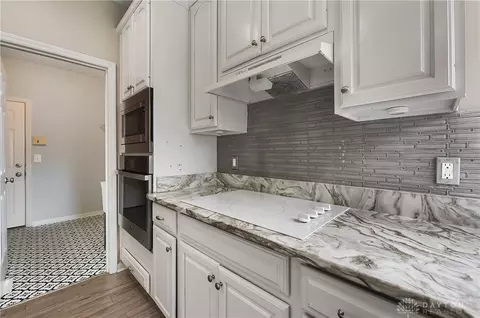 8970 Fox Hollow Ct, Centerville, OH 45458 photo 13