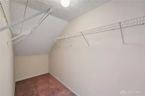 8970 Fox Hollow Ct, Centerville, OH 45458 photo 33