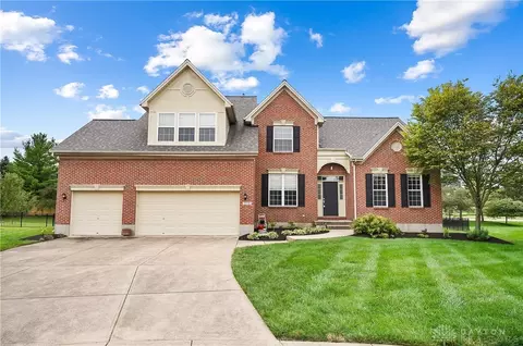 8970 Fox Hollow Ct, Centerville, OH 45458