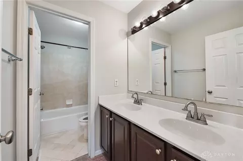 8970 Fox Hollow Ct, Centerville, OH 45458 photo 38