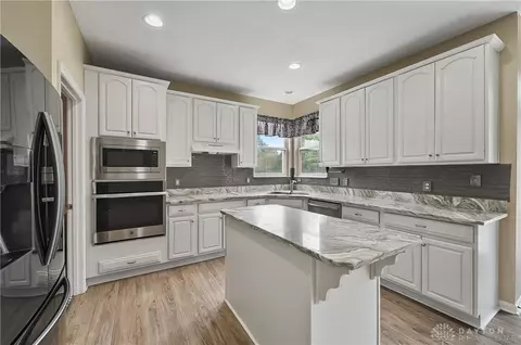 8970 Fox Hollow Ct, Centerville, OH 45458 photo 10