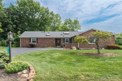 370 Clareridge Ln, Dayton, OH 45458