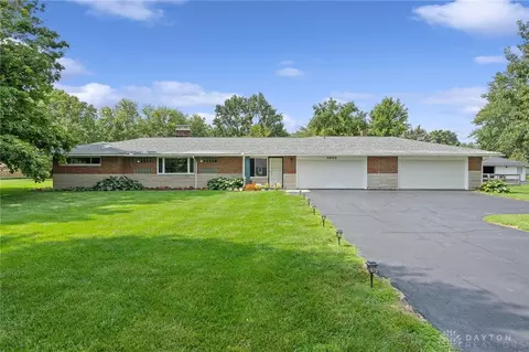 1852 Wayne Rd, Wilmington, OH 45177