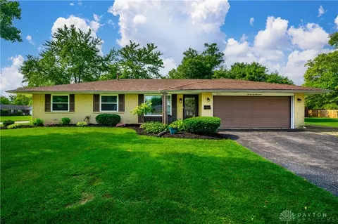 2200 Bellsburg Dr, Dayton, OH 45459