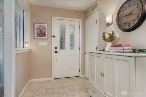 1330 Tall Timber Trl, Kettering, OH 45409 photo 4