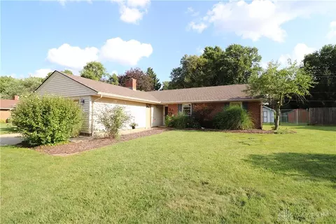 2116 Westlawn Dr, Kettering, OH 45440