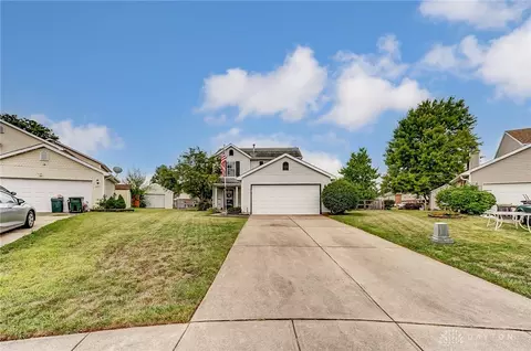 860 Ashley Ct, Trenton, OH 45067