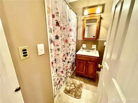 2523 Aberdeen Ct, Troy, OH 45373 photo 13