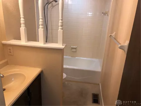 4925 Foxdale Dr, Kettering, OH 45429 photo 31