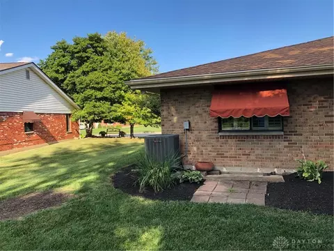 4925 Foxdale Dr, Kettering, OH 45429 photo 24