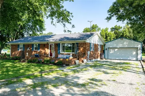 2132 Pansy Rd, Clarksville, OH 45113