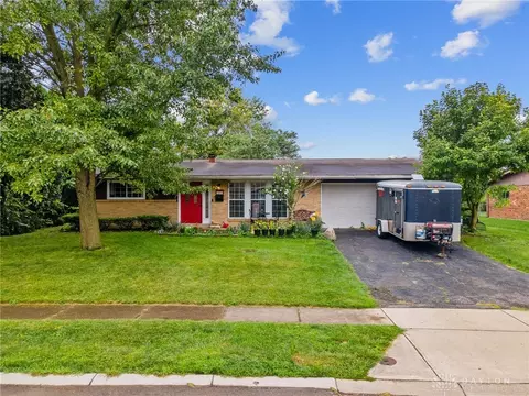 1023 Heathwood Dr, Englewood, OH 45322