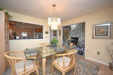 12148 Peak Dr, Cincinnati, OH 45246 photo 9