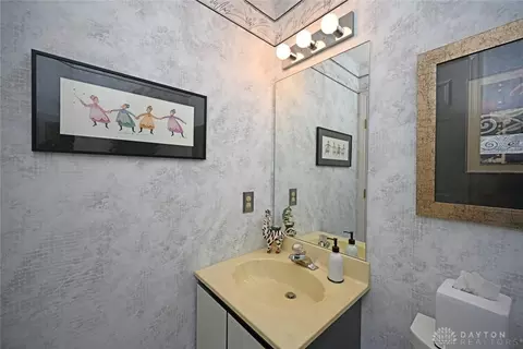 12148 Peak Dr, Cincinnati, OH 45246 photo 15