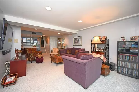 12148 Peak Dr, Cincinnati, OH 45246 photo 31
