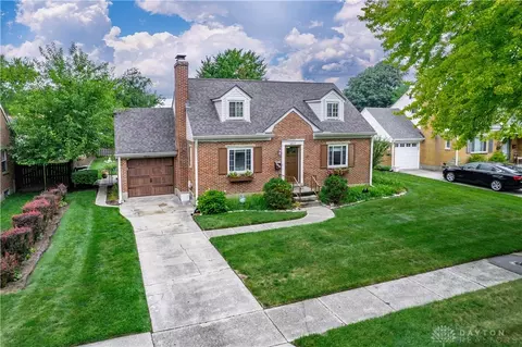 4013 Maricarr Dr, Kettering, OH 45429 photo 2