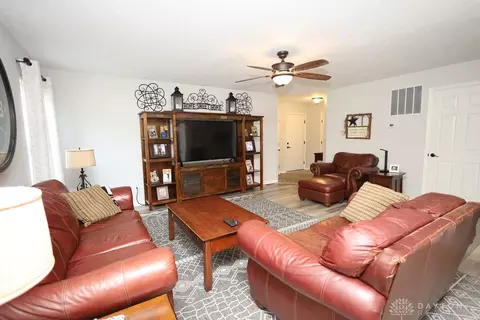 635 Thornton Dr, Morrow, OH 45152 photo 3