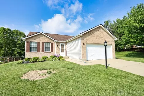 635 Thornton Dr, Morrow, OH 45152