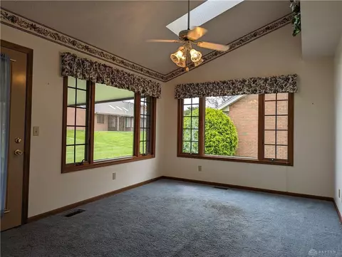 1780 Fox Ridge Dr, Springfield, OH 45503 photo 8