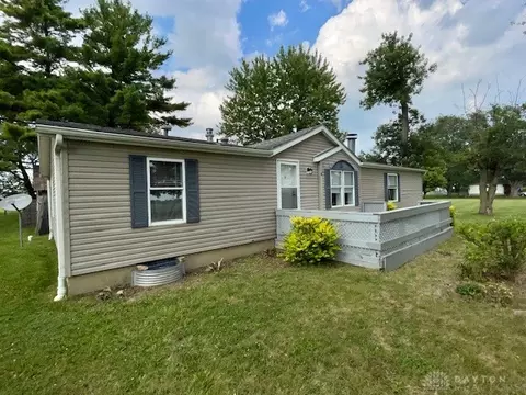 4818 Troy Rd, Springfield, OH 45502