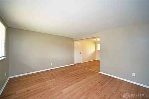 11872 Algiers Dr, Cincinnati, OH 45246 photo 3