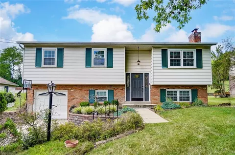 5457 Sanrio Ct, Cincinnati, OH 45247