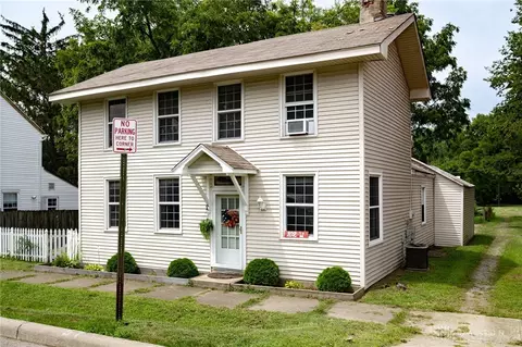 102 W Main St, Spring Valley, OH 45370