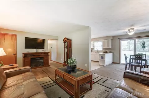 5909 Dayton Springfield Rd, Springfield, OH 45502 photo 10