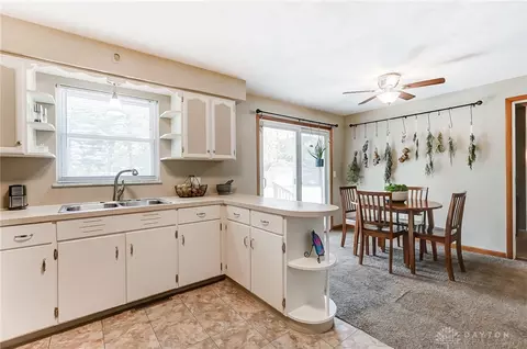 5909 Dayton Springfield Rd, Springfield, OH 45502 photo 17