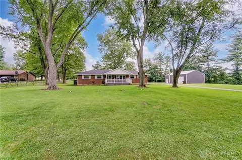 5909 Dayton Springfield Rd, Springfield, OH 45502
