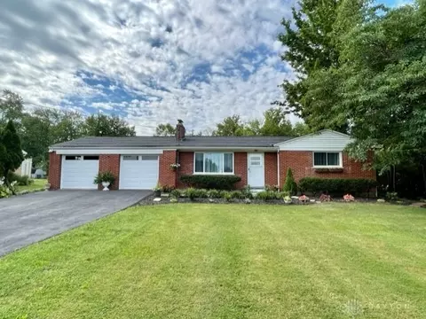 995 Paul St, Batavia, OH 45103