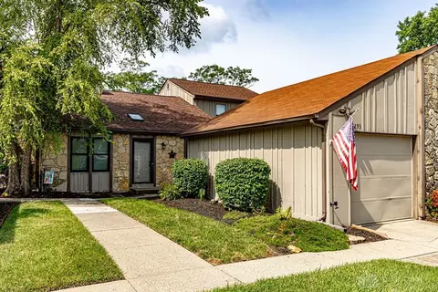 5293 Pros Dr, West Chester, OH 45069