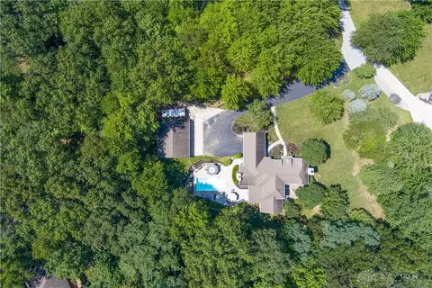 1867 Cole Farm Ln, Loveland, OH 45140