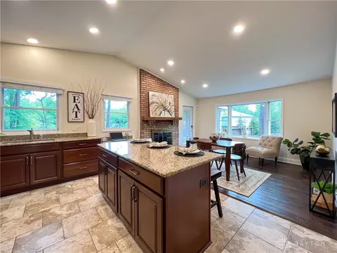 8631 Pondridge Dr, Maineville, OH 45039 photo 5