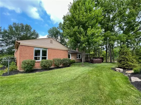8631 Pondridge Dr, Maineville, OH 45039 photo 18