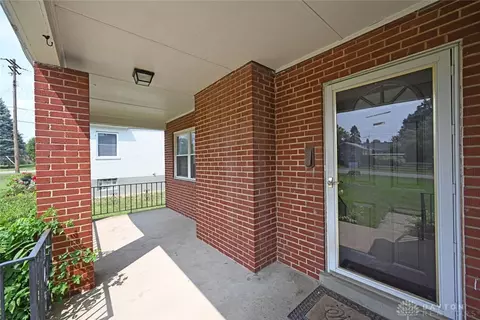 7862 Seward Ave, Cincinnati, OH 45231 photo 4