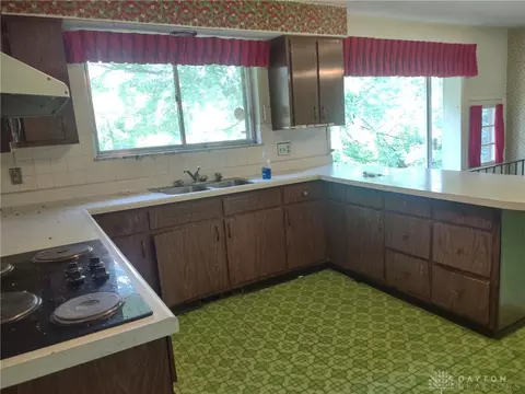 534 Sheffield Dr, Springfield, OH 45506 photo 18