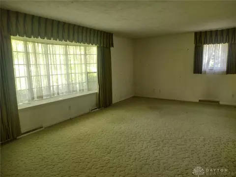 534 Sheffield Dr, Springfield, OH 45506 photo 9