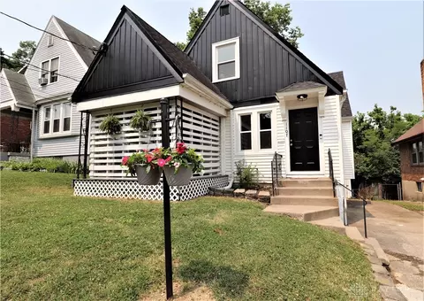 1107 Woodlawn Ave, Cincinnati, OH 45205