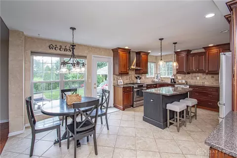 1585 Gatekeeper Way, Centerville, OH 45458 photo 7