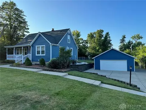 3931 Planeview Dr, Dayton, OH 45431
