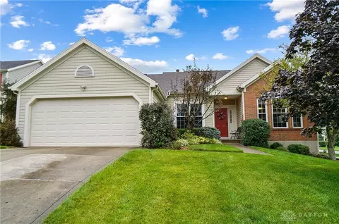 7844 Glen Oaks Ct, West Chester, OH 45069