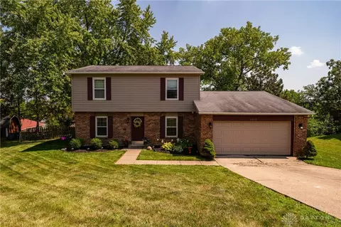 1410 Sherwood Forest Dr, West Carrollton, OH 45449