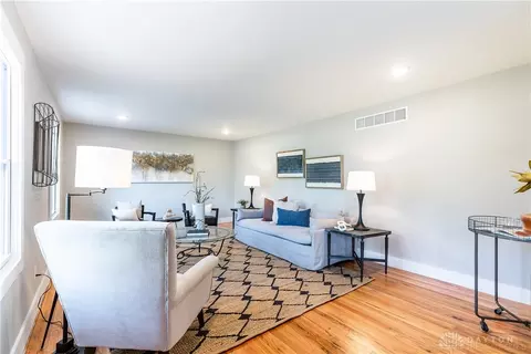 5887 Ropes Dr, Cincinnati, OH 45244 photo 6
