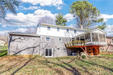 5887 Ropes Dr, Cincinnati, OH 45244 photo 3