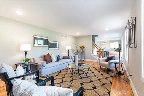 5887 Ropes Dr, Cincinnati, OH 45244 photo 8