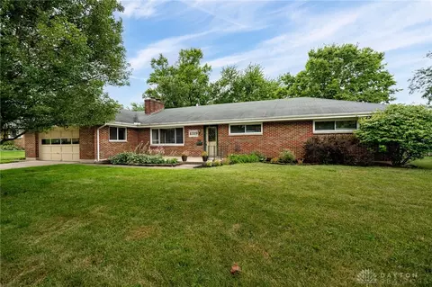 4319 Lamont Dr, Dayton, OH 45429